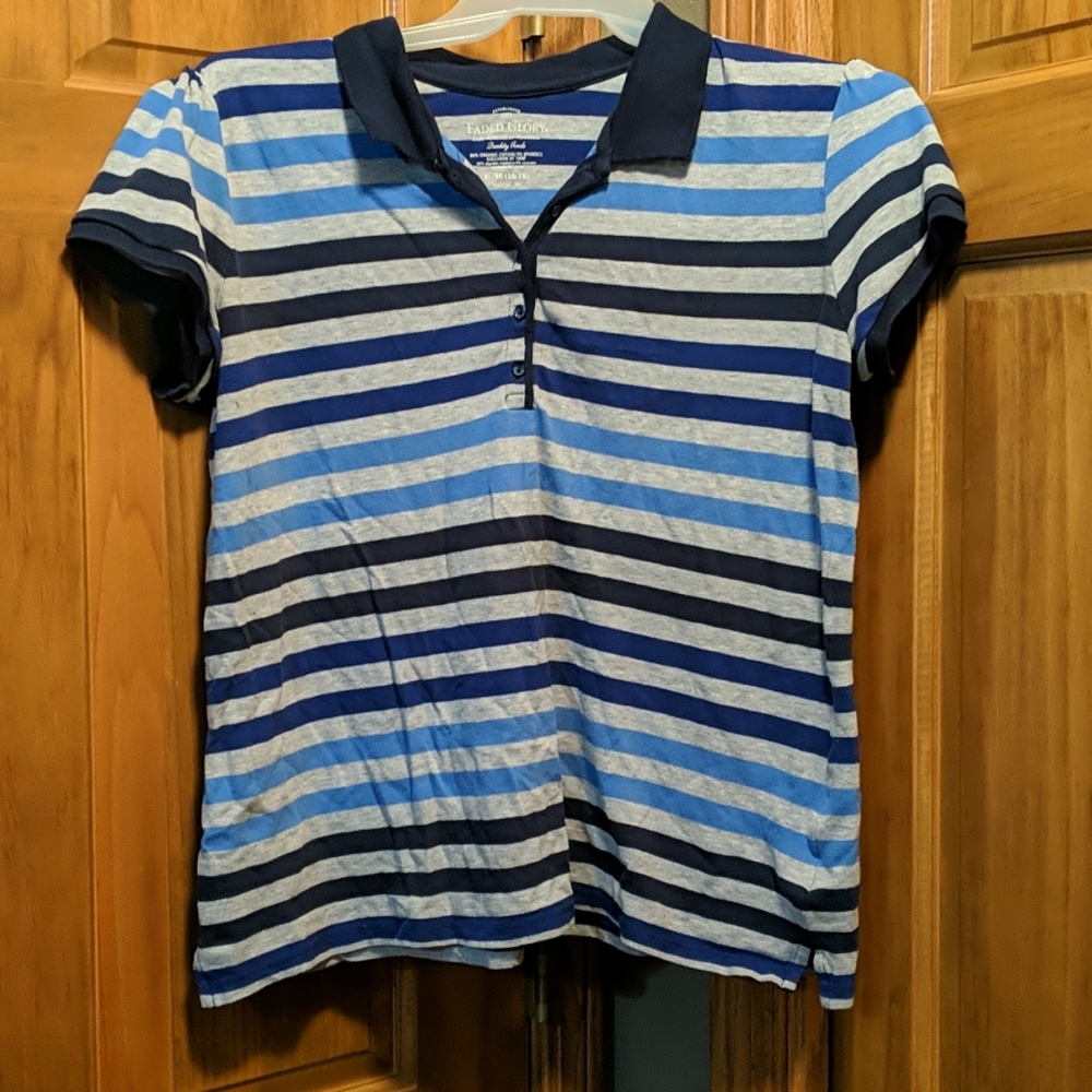 XL Blue & Gray's Pleated Short Sleeve polo